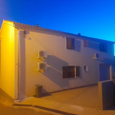 Apartment Dukic Sveti Filip i Jakov Dış mekan fotoğraf